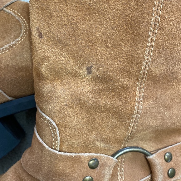 Flurries Biker Style Suede and Sheepskin Winter Boot - Picture 10 of 10